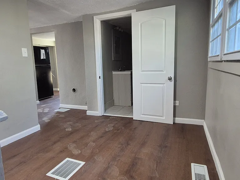 2409 S Shelby St #1 — Photo 13