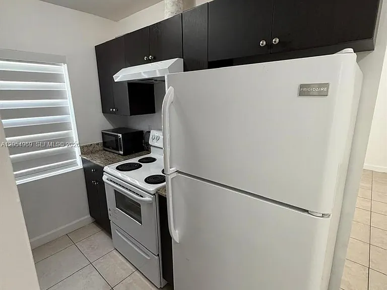 412 SW 10th Ave #1 — Photo 6
