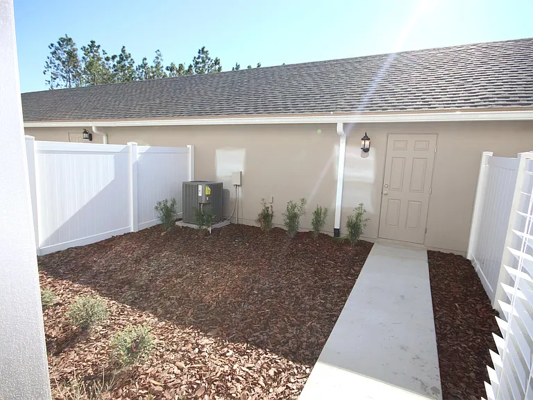 15555 Honeybell Dr — Photo 33