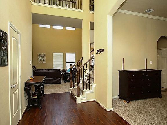 4th image of 10515 Normont Dr