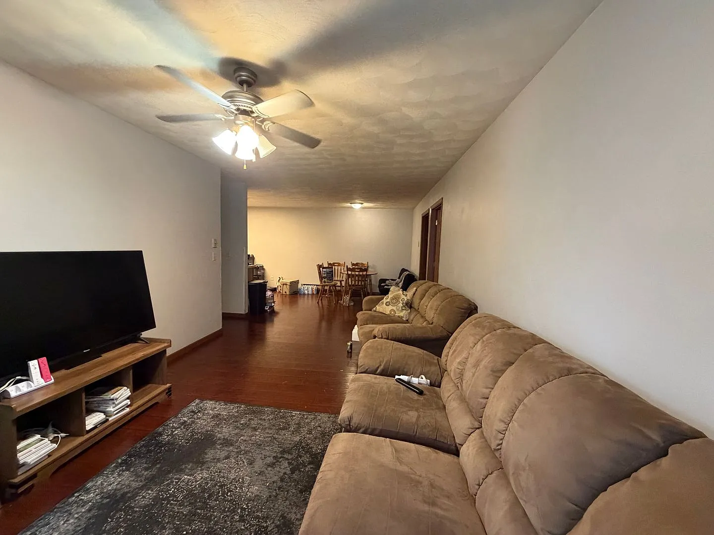 3-Bedroom Apartment with Bonus Room Near UW-La Crosse — Photo 1
