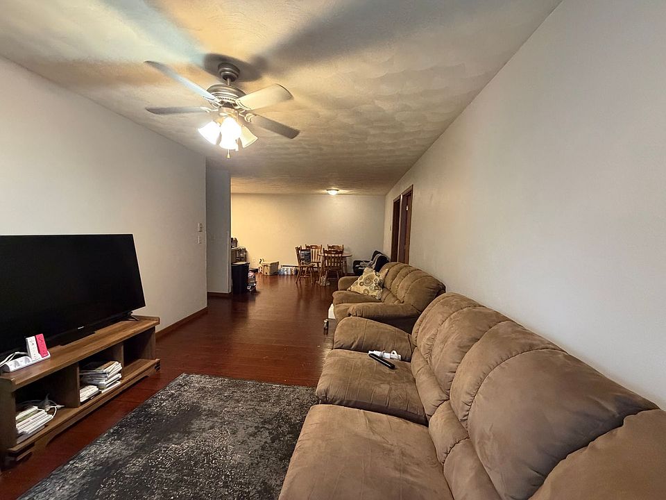 1st image of 410 10th St N APT 2