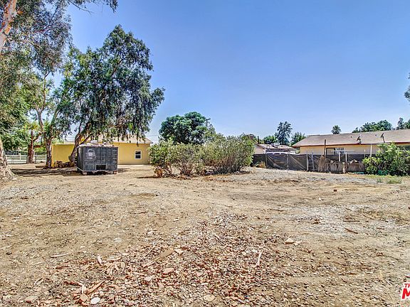5th image of 25930 Craig Ave