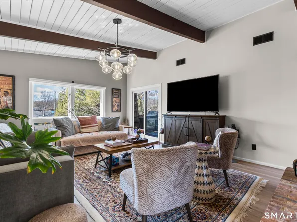 19 Ledgebrook Drive #19, Norwalk, CT 06854