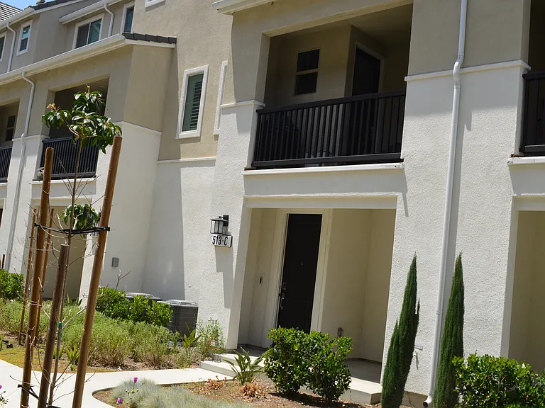 513 Tamarind Way #C — Photo 3