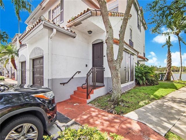 1st image of 745 SW 148th Ave APT 814