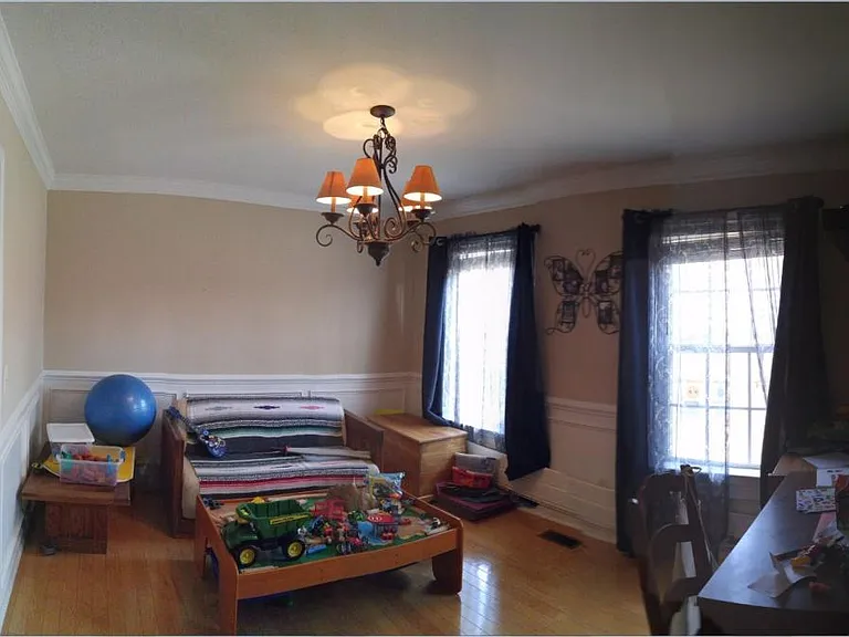 Dinning Room/Play Room