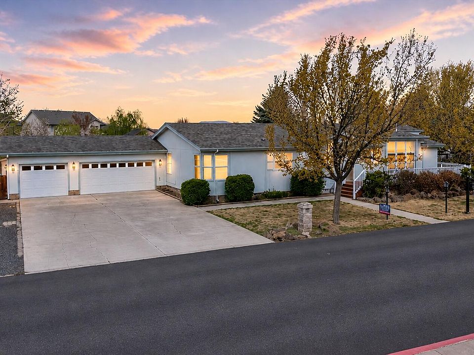 1st image of 533 NE Shoshone Dr