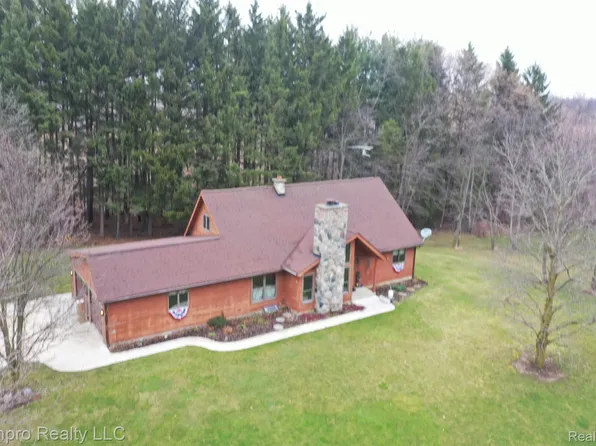 1185 Sisson Rd, Imlay City, MI 48444
