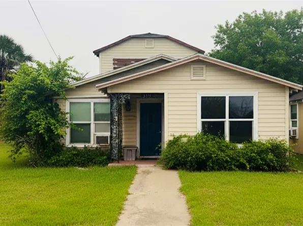 319 W Main St, Bishop, TX 78343