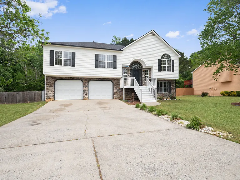 1414 Paddocks Way — Photo 43