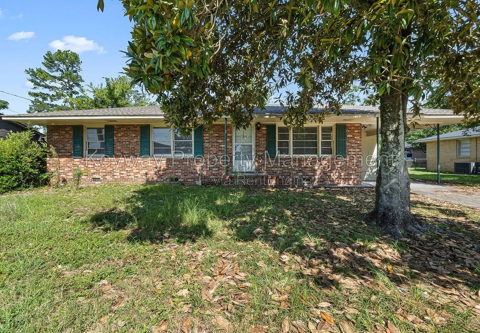 3 bed, 1.5 bath, 1242 sqft, $1,485 — Photo 1