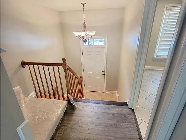 8029 Sleepy View Ln — Photo 6