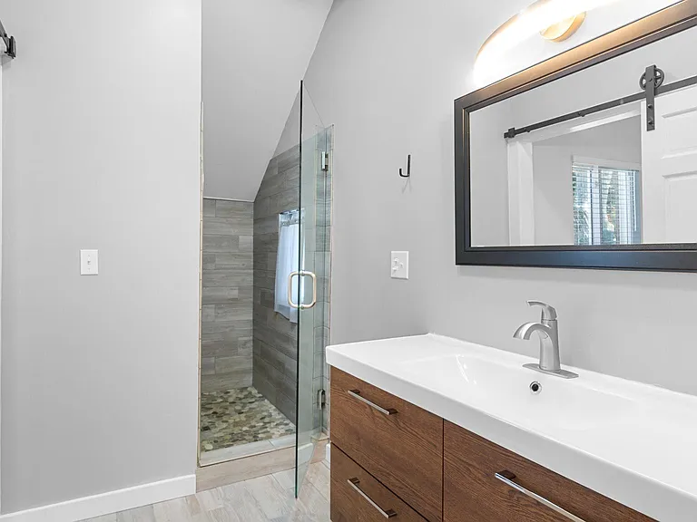 429 S Washington St #B — Photo 9