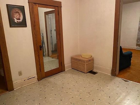 5th image of 621 McDonald St