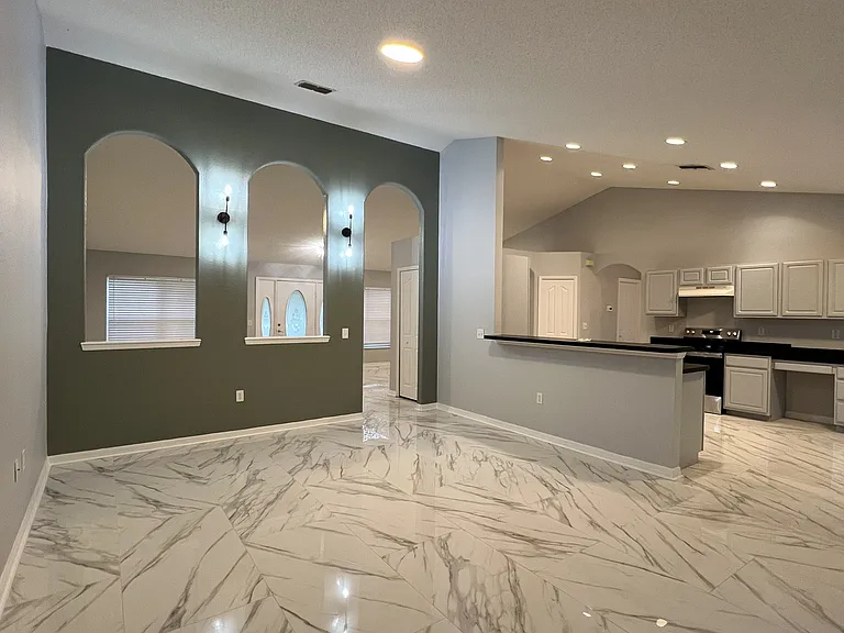 12474 Robin Ave — Photo 4
