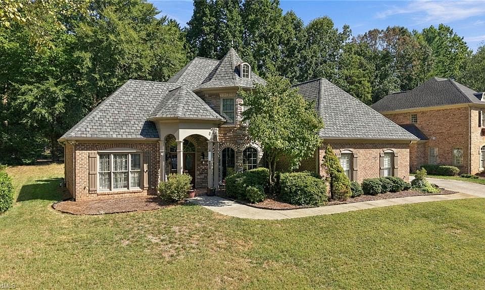 1st image of 355 Brookton Dr