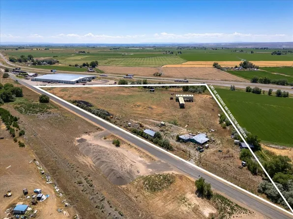 1301 Old Malad River Hwy, Bliss, ID 83314