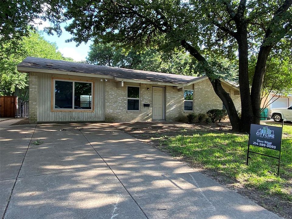 1st image of 1202 Springwood Dr