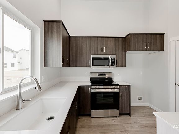 5th image of 6290 W Karpathos St