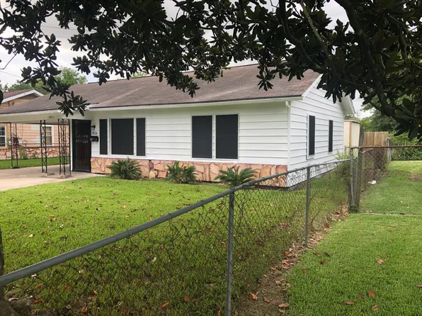 3016 Bolivar St, Beaumont, TX 77701