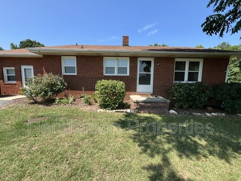 1st image of 44623 Gold Branch Rd