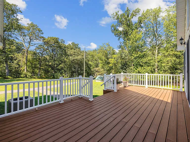 2 Spring Brook Ln — Photo 5