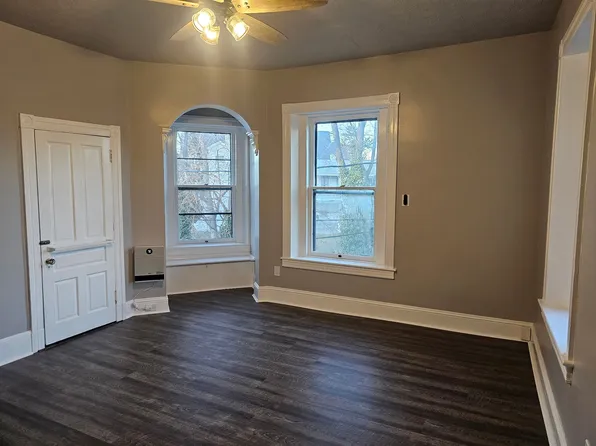 256 N Union St APT 5, Middletown, PA 17057