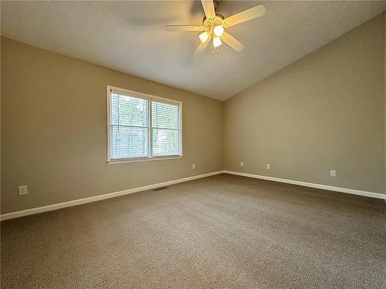 1016 Kennesborough Rd NW — Photo 22