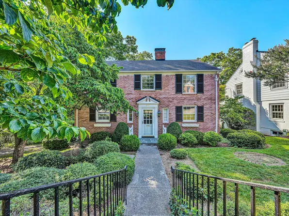 2114 Mount Vernon Rd SW, Roanoke, VA 24015