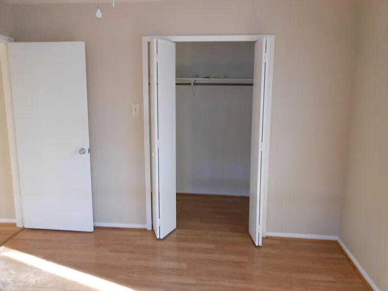 333 Briarwood Dr — Photo 8