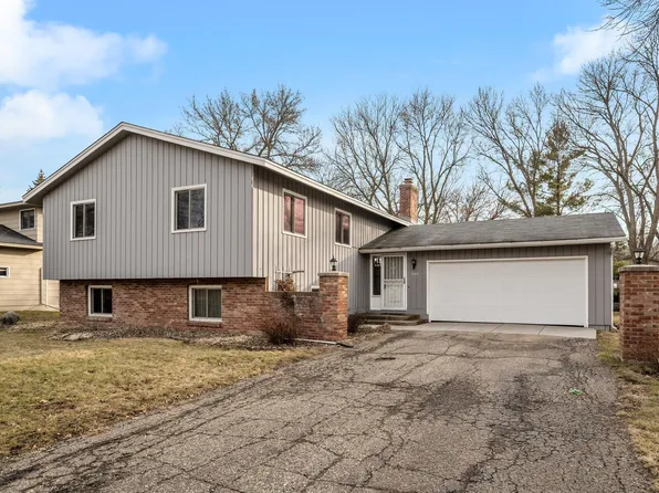 11145 Lanewood Cir, Eden Prairie, MN 55344