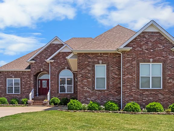 3rd image of 1329 Chinook Cir