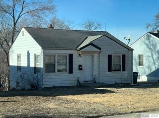 3752 N 54th St, Omaha, NE 68104