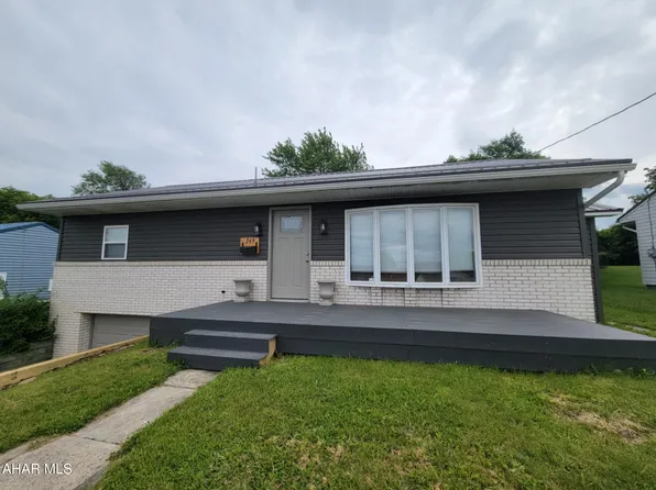 249 Sherwood Dr, Johnstown, PA 15905