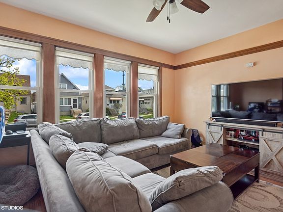 4th image of 2600 N 73rd Ave
