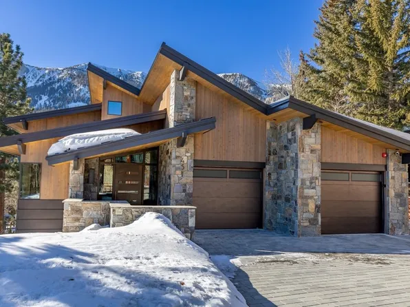 451 Ranch Rd, Mammoth Lakes, CA 93546