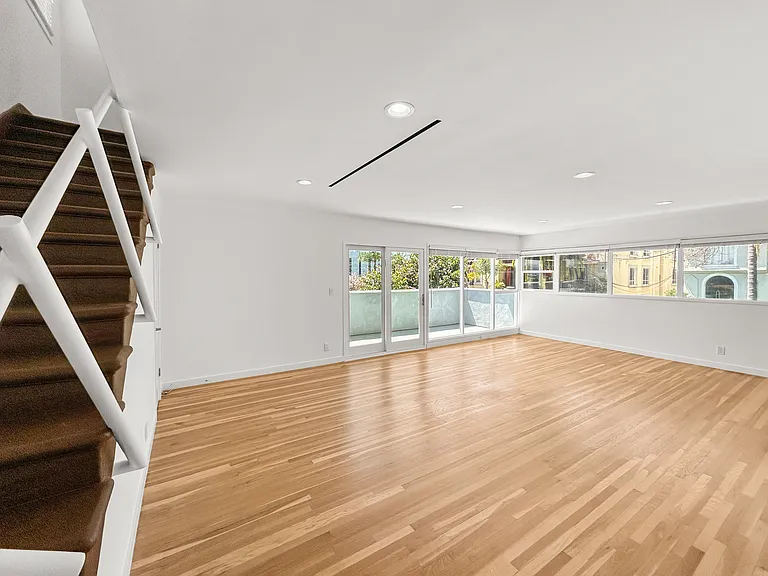 1128 Larrabee St #3 — Photo 11