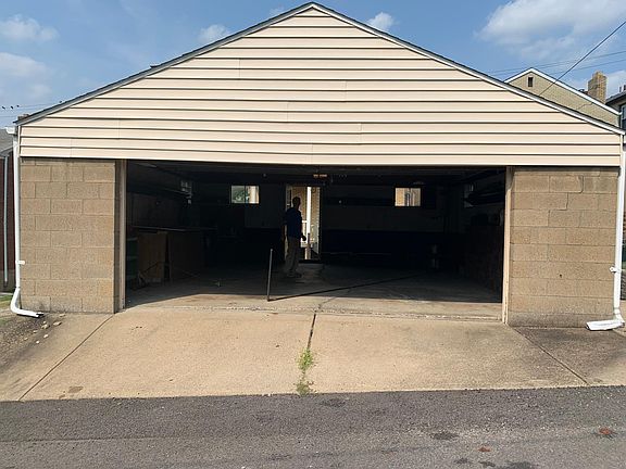 detached oversized 2 car garage