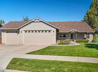 2926 NW 19th St, Redmond, OR 97756