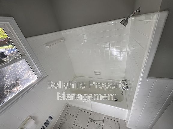 4th image of 1515 Cypress Dr