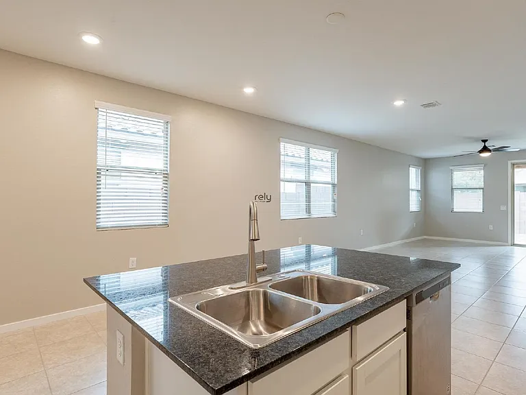 14155 W Georgia Dr — Photo 17