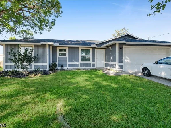 1210 NE 5th Pl, Cape Coral, FL 33909