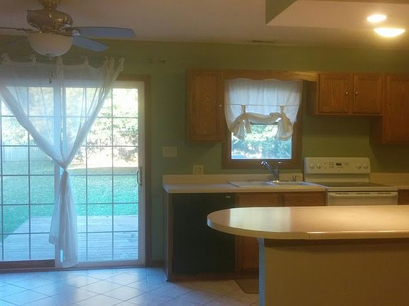 5th image of 205 Grandview Dr