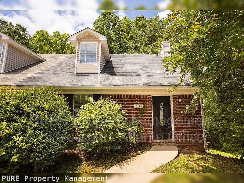 3 bed, 2.0 bath, 1248 sqft, $1,795 — Photo 1