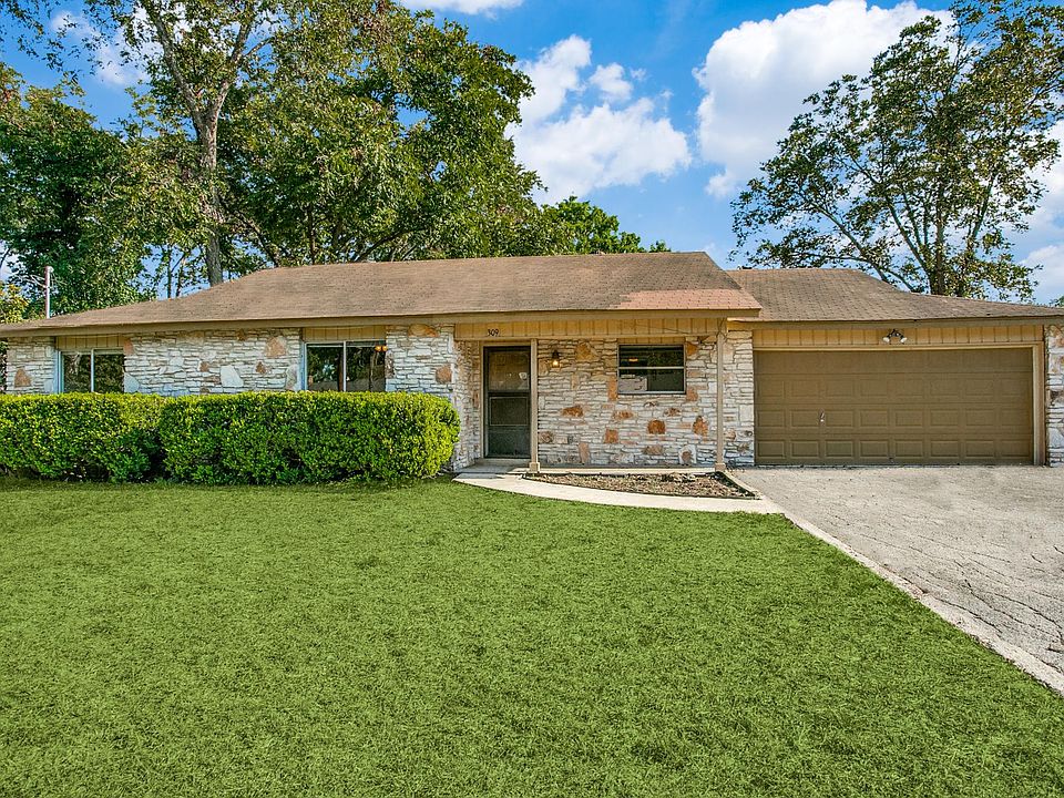 1st image of 309 Prince Dr