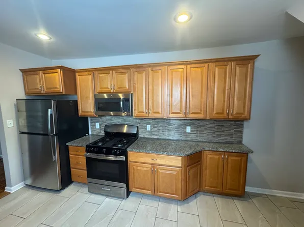 138 Pawling Ave #138, Troy, NY 12180