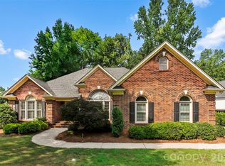 1032 Dan Maples Dr, Cramerton, NC 28032