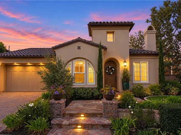 25 Waltham Rd, Mission Viejo, CA 92694