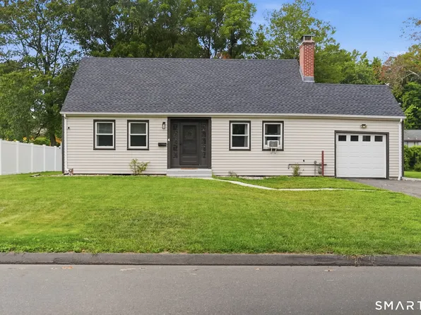 4 Wicklow Street, Windsor Locks, CT 06096